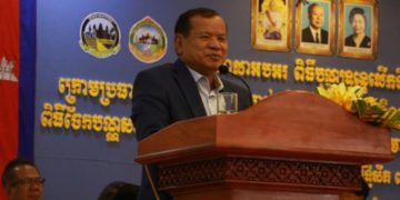 រដ្ឋមន្ត្រី ថោង ខុន​៖ ការរៀបចំ​បុណ្យ​ទន្លេ​លើ​ក​ទី​៥​នេះ ជា​ឱកាស​ឱ្យ​ក្រុង​កំពង់ឆ្នាំង​ដណ្ដើមបាន​ជ័យលាភី​ទីក្រុង​ស្អាត​អាស៊ាន​