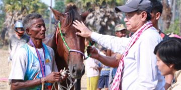 ព្រឹត្តិការណ៍​កីឡា​ប្រណាំង​សេះ នៅ​ថ្ងៃ​ទី​៣ (១៧ មីនា ២០១៩) នៃ​ពិធី​បុណ្យ​ទន្លេ ឆ្នាំ​២០១៩ នៅ​ខេត្ត​កំពង់ឆ្នាំង​។​