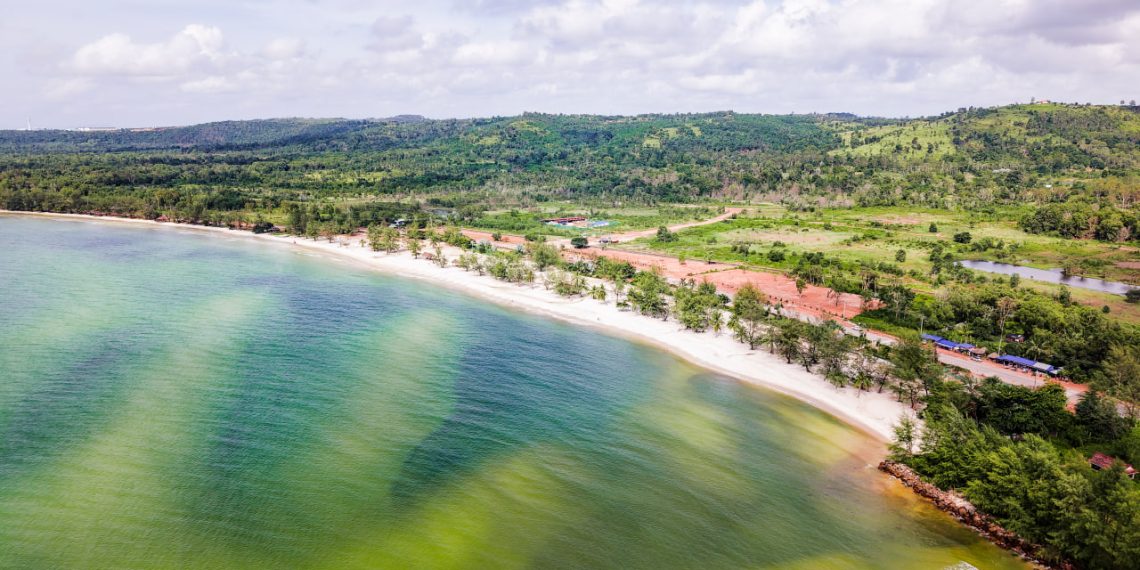 ឆ្នេរព្រែកត្រែង (Prek Treng Beach)